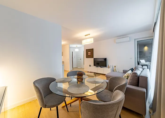 Rentplanet - Gwiazdzista דירה