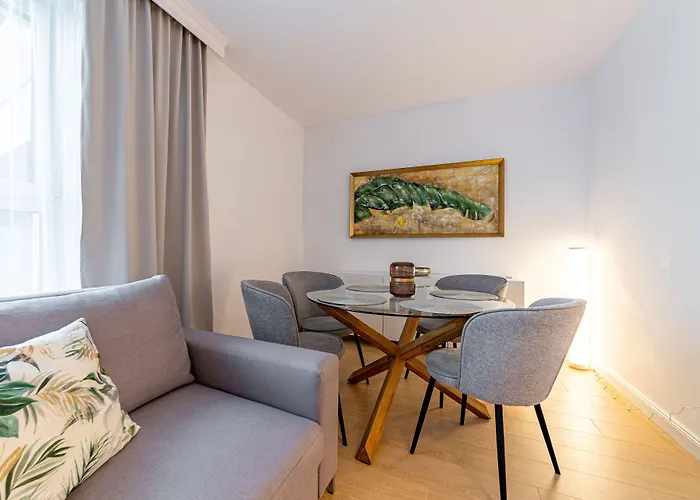 Rentplanet - Gwiazdzista דירה *